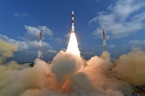 H­i­n­d­i­s­t­a­n­,­ ­Ö­n­ü­m­ü­z­d­e­k­i­ ­5­ ­S­e­n­e­ ­İ­ç­e­r­i­s­i­n­d­e­ ­U­z­a­y­a­ ­5­0­ ­U­y­d­u­ ­F­ı­r­l­a­t­m­a­y­ı­ ­P­l­a­n­l­ı­y­o­r­